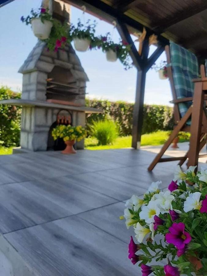 Ruralna Kuca Za Odmor Viktorija Βίλα Caglin Εξωτερικό φωτογραφία
